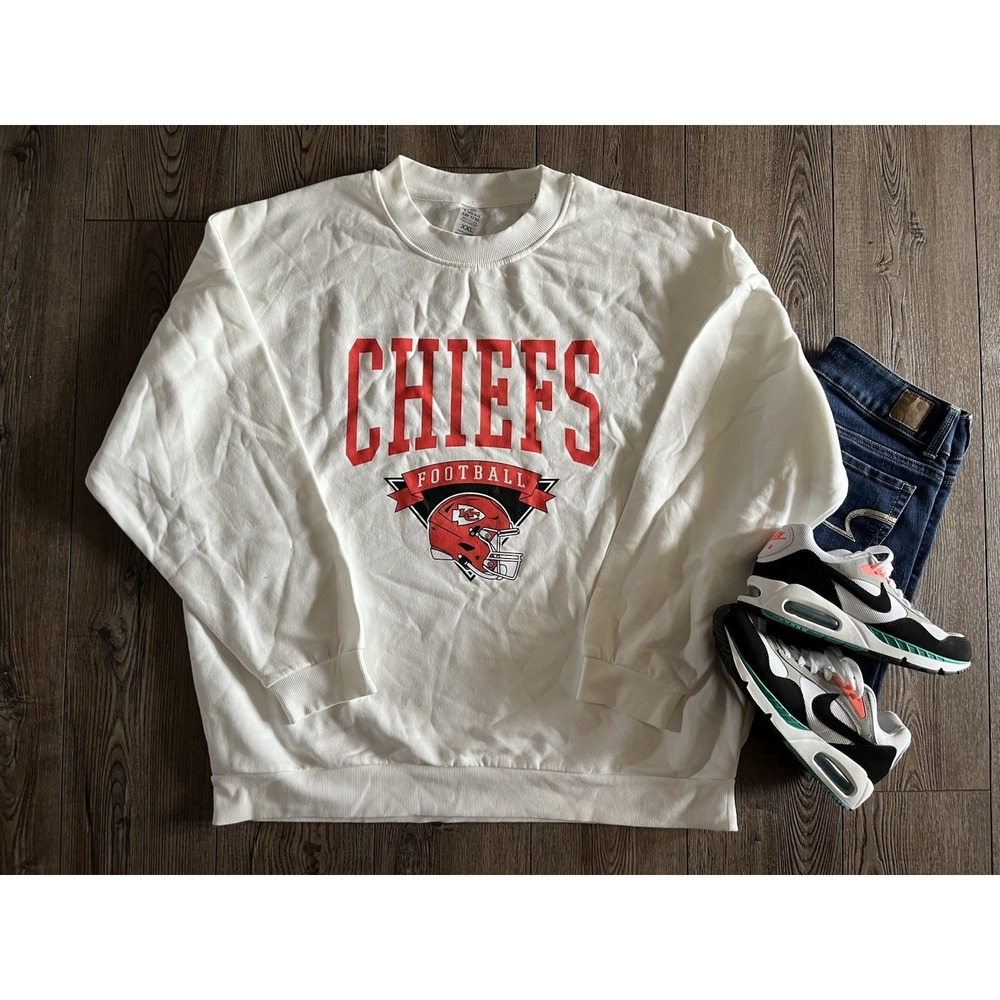Kansas City Chiefs Gameday Couture Crewneck Sweatshirt UNISEX  medium
